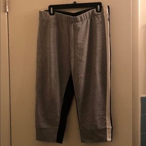 Cropped fabletics joggers!